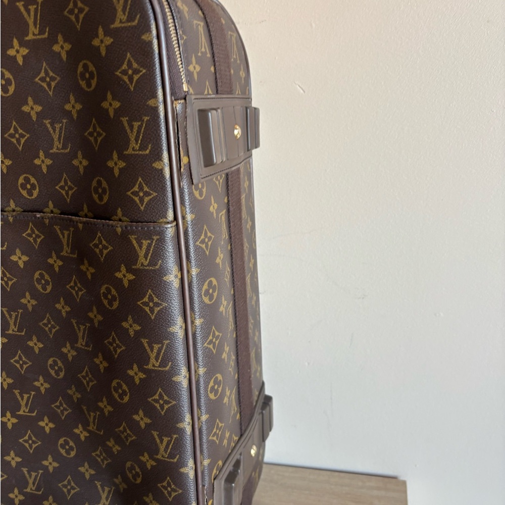 Authentic Louis Vuitton pegase 55 monogram suitcase - Picture 2 of 6